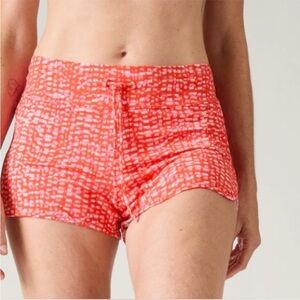 Athleta coral and pink Patterned Shorts